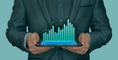 10 Mutual Funds That Fell the Least in the Last 6 Months Compared to Peers
