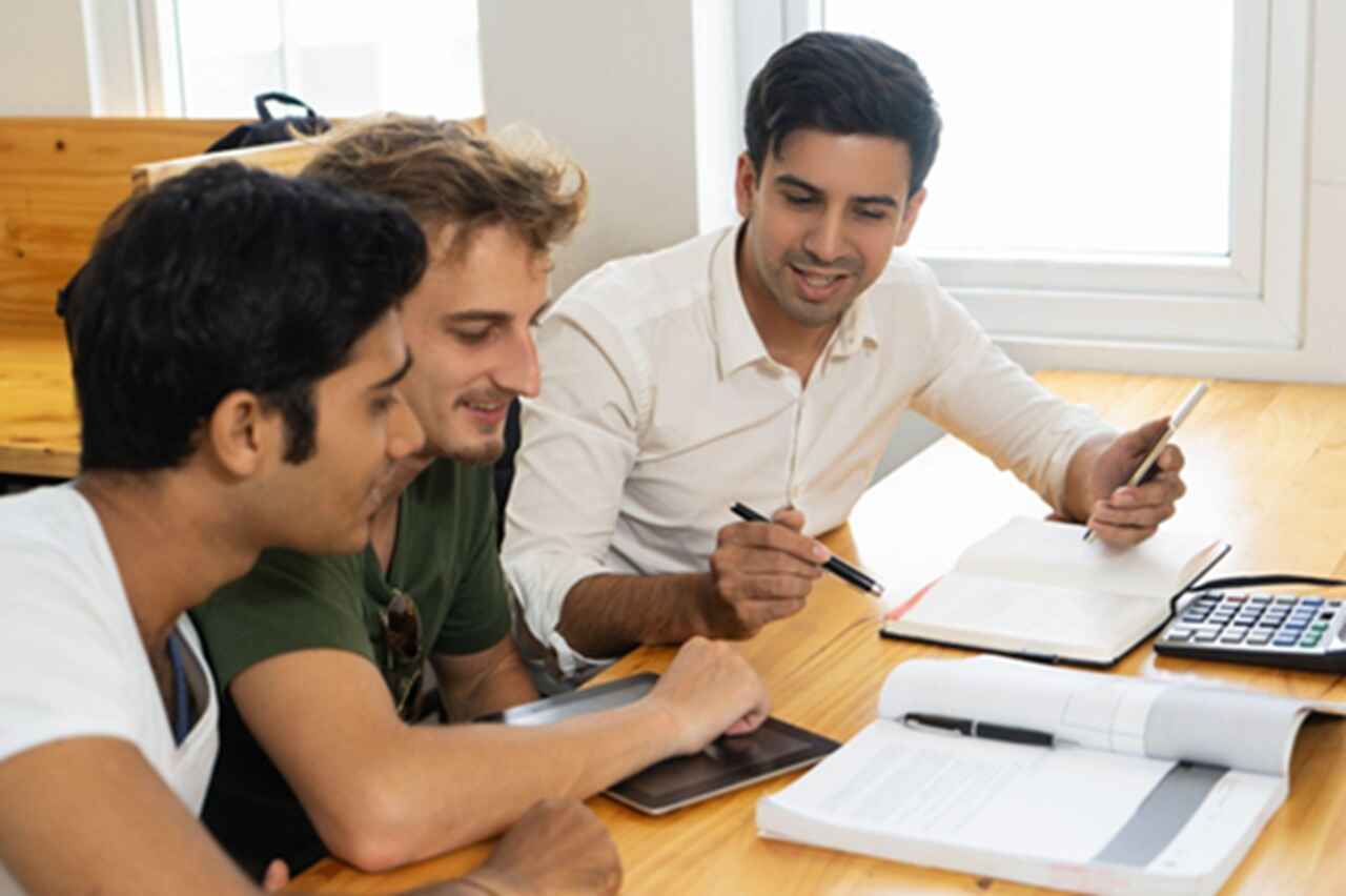 Top Financial Lessons Young Adults Must Learn Before Turning 30